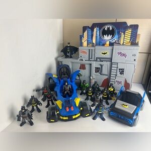Fisher-Price DC Super Friends Batman Figures & Vehicle Set